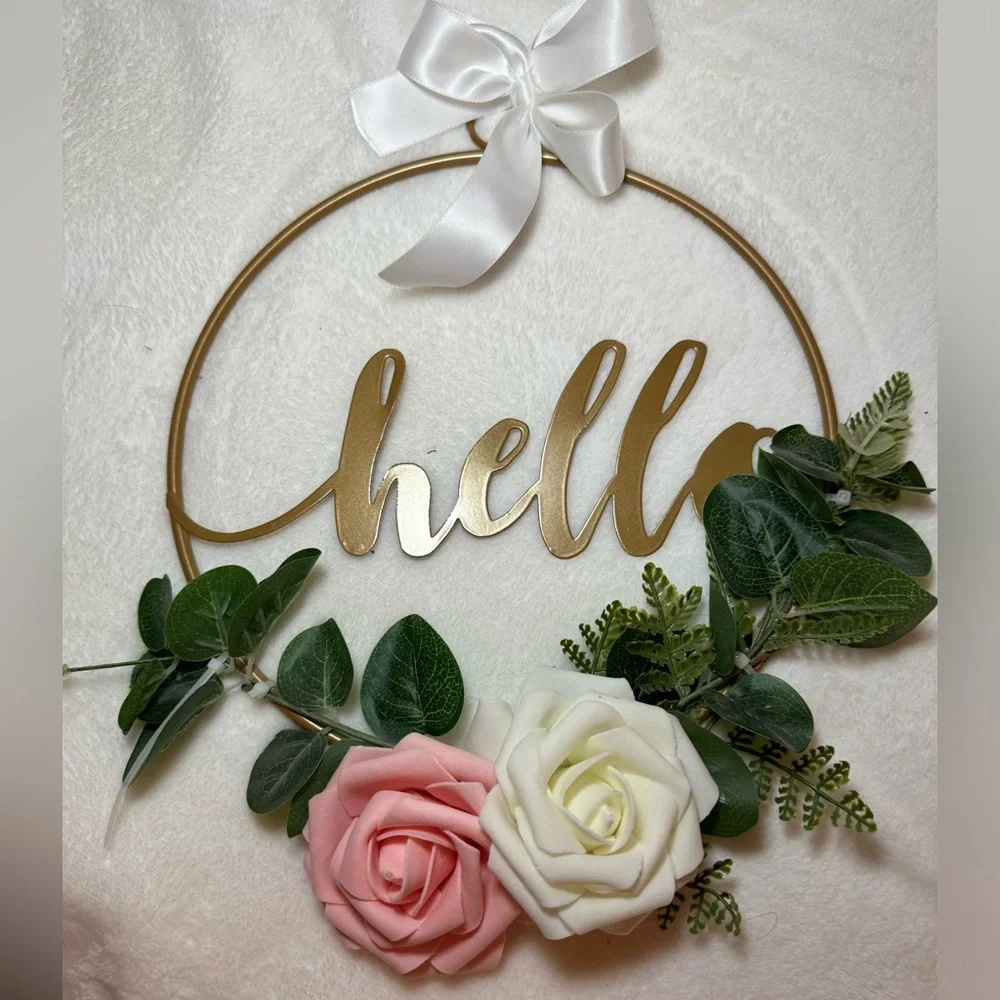 Gold Ring Rose Hello Wreath Wall Hanging Decor approx 9” x 12”